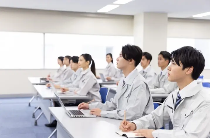 Enhancement of employee training system